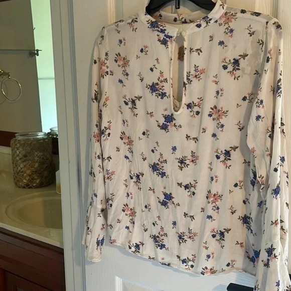 AMERICAN Eagle Floral Blouse long sleeve lightweight - Picture 9 of 9